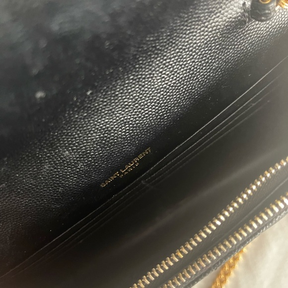 LIKE NEW Authentic YSL CASSANDRE MATELASSÉ ENVELOPE CHAIN WALLET - Picture 4 of 6